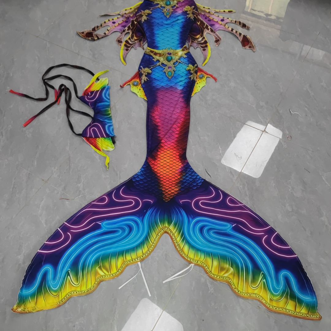 Aquarium & Marine Science Center - Coda di Sirena per Adulti, Costume