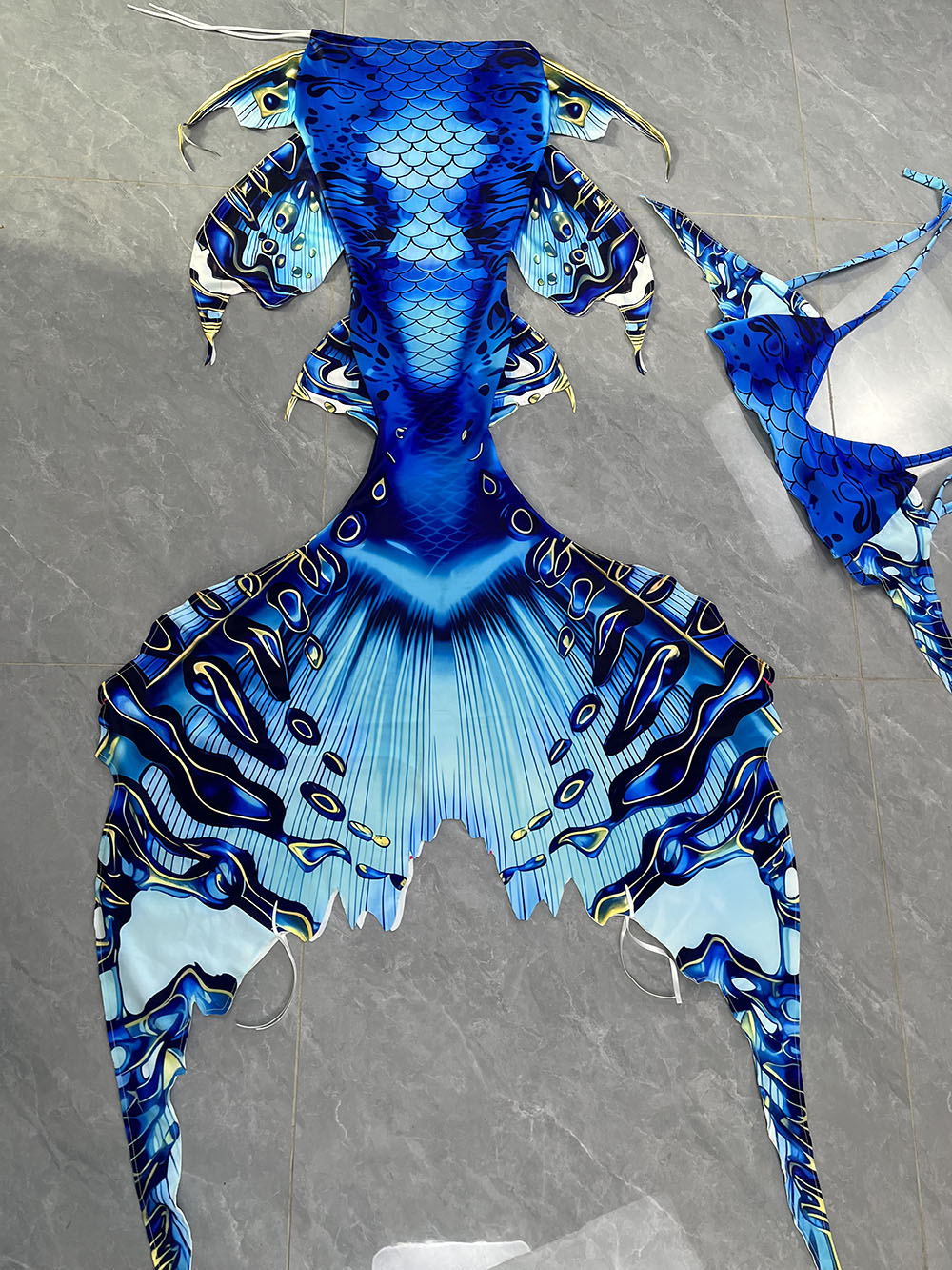 Aquarium & Marine Science Center - Costume da spettacolo a sirena per